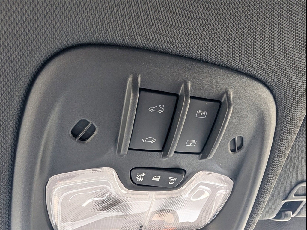 New 2026 Mosaic Black Metallic Chevrolet ACTIV image 19