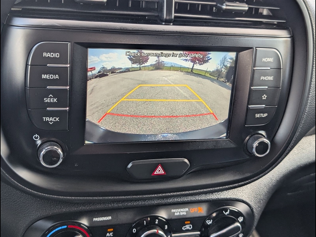 Used 2020 Snow White Pearl Kia LX image 19