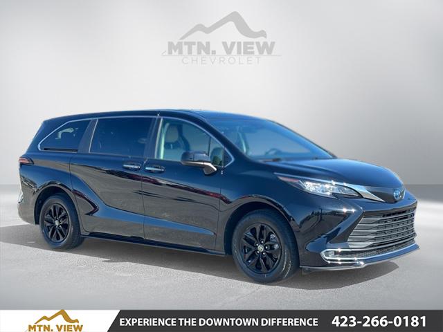 2022 Toyota Sienna XLE 7-Passenger
