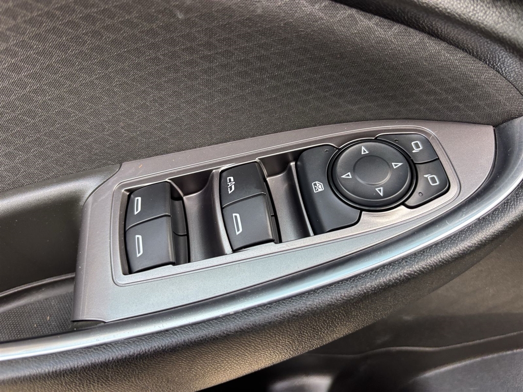 Used 2020 Mosaic Black Metallic Chevrolet LT image 20