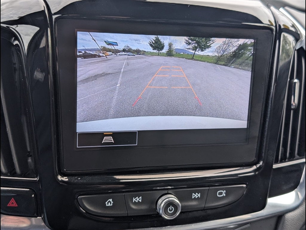 Used 2023 Summit White Chevrolet LT Leather image 20