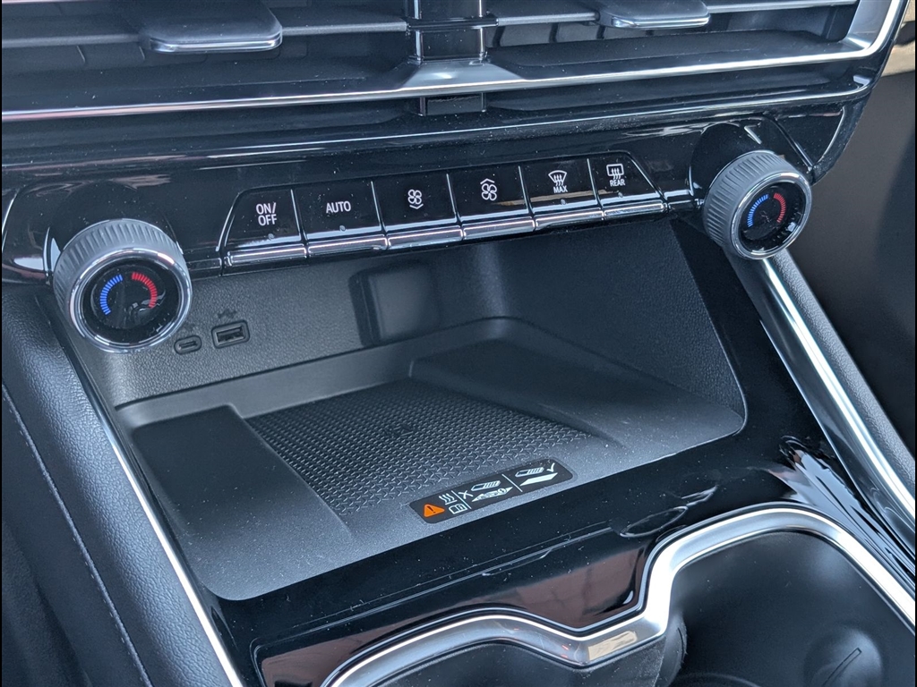 New 2026 Polar White Tricoat Chevrolet High Country image 20