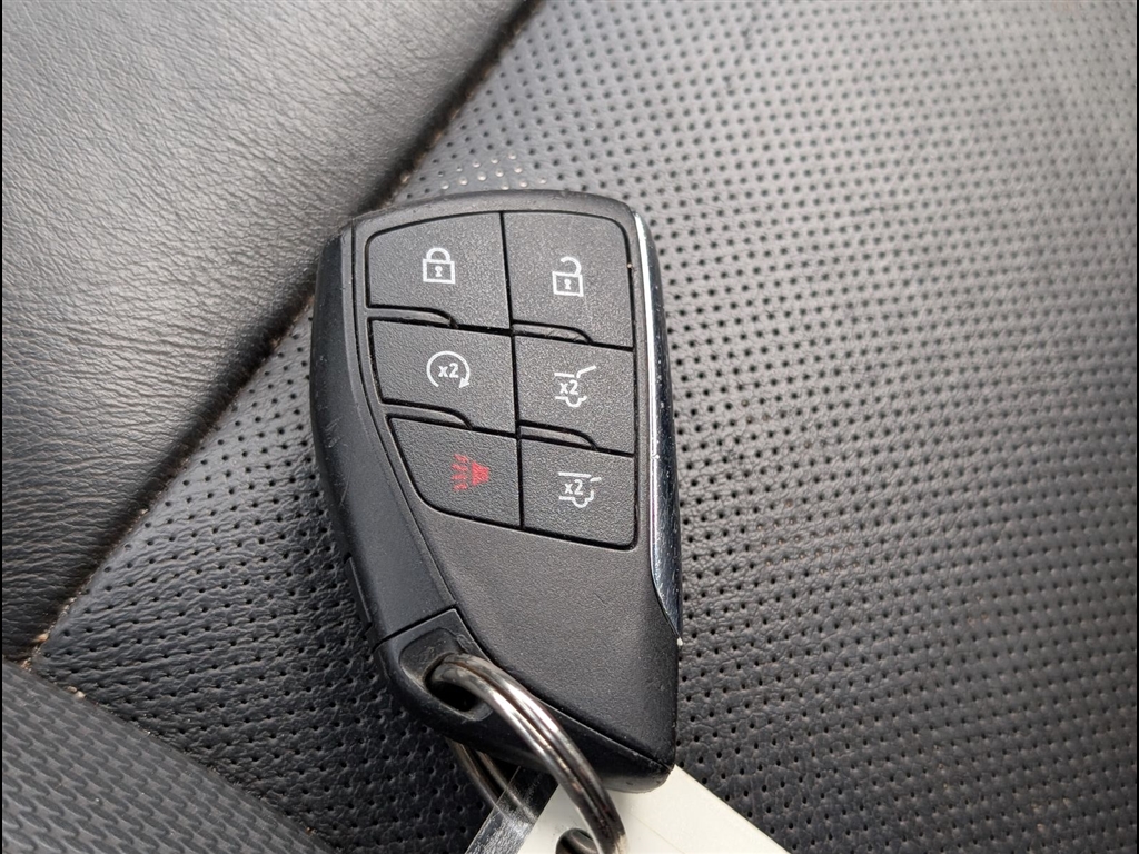 Used 2022 Black Chevrolet RST image 20