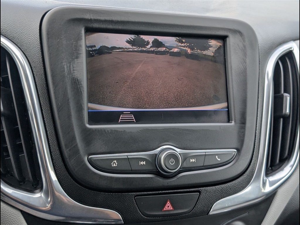 Used 2020 Silver Ice Metallic Chevrolet LT image 20