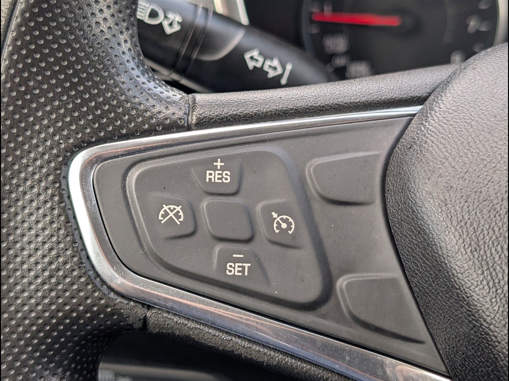 Used 2019 Summit White Chevrolet LT image 20