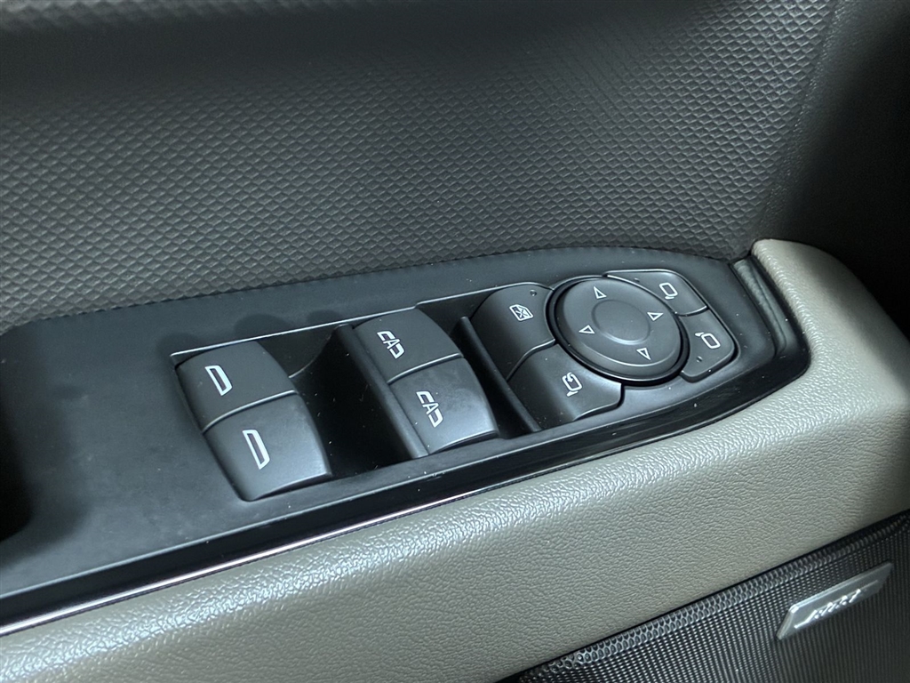 Used 2023 Black Chevrolet ZR2 image 20