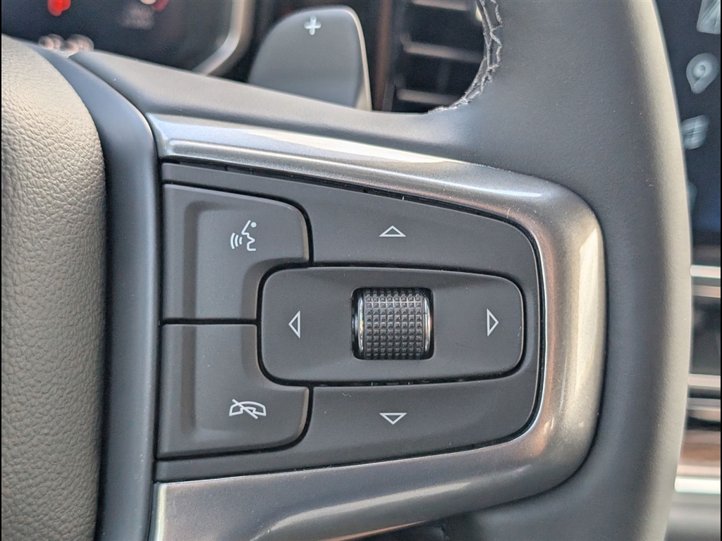 New 2026 Sterling Gray Metallic Chevrolet LT image 20