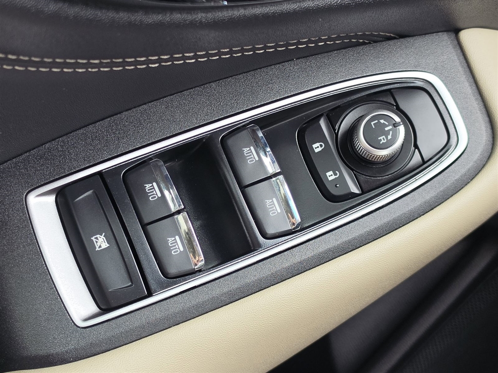 Used 2022 Autumn Green Metallic Subaru Limited image 20