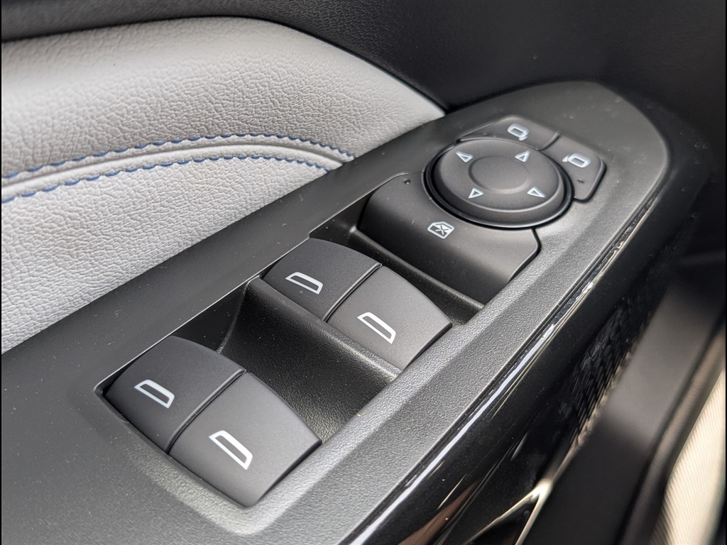 New 2026 Mosaic Black Metallic Chevrolet LT image 20