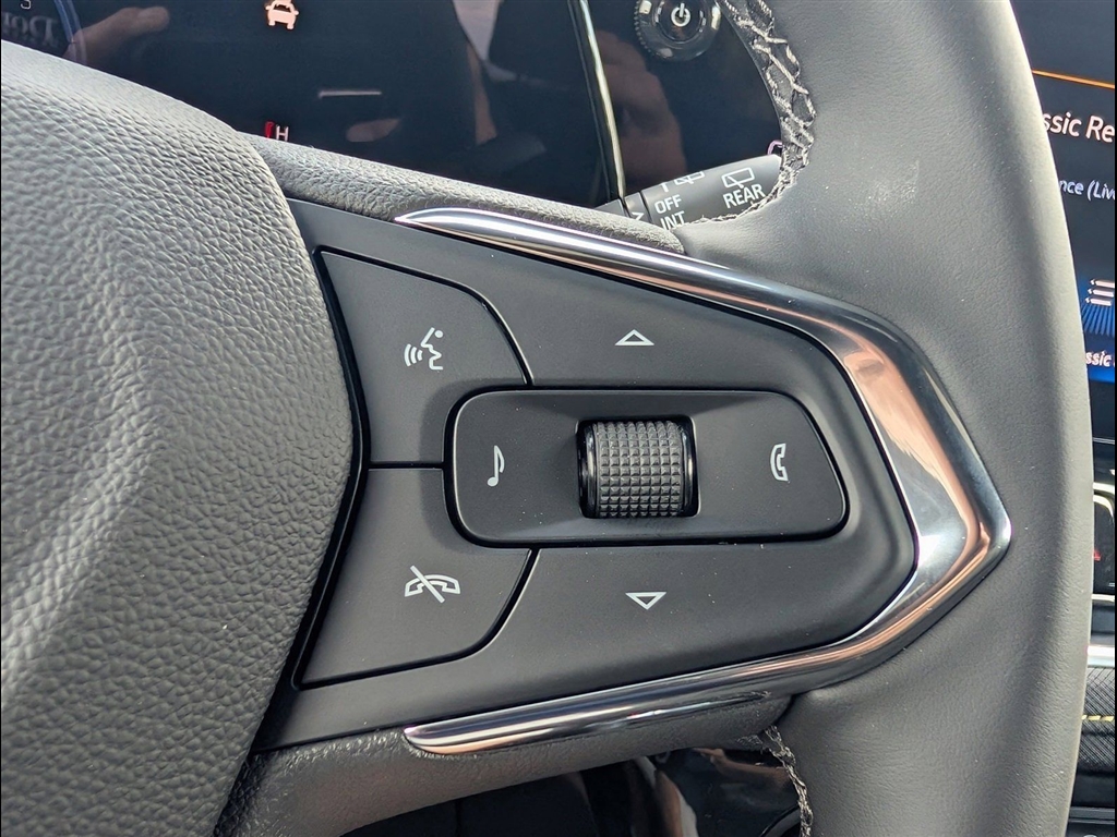 New 2026 Cacti Green Chevrolet ACTIV image 20