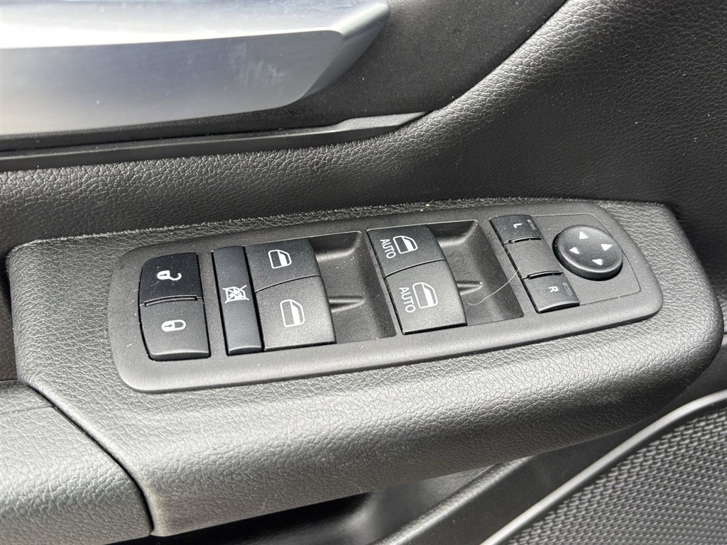 Used 2024 Granite Crystal Metallic Clear Coat RAM Tradesman image 21