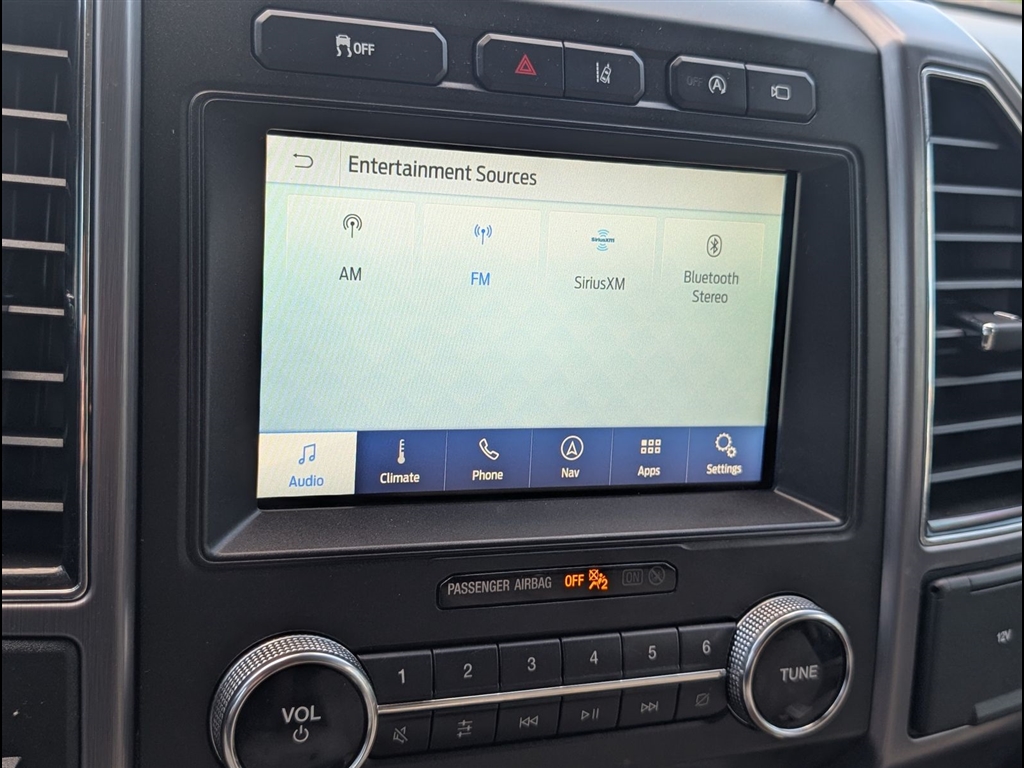 Used 2020 Agate Black Ford Platinum image 21