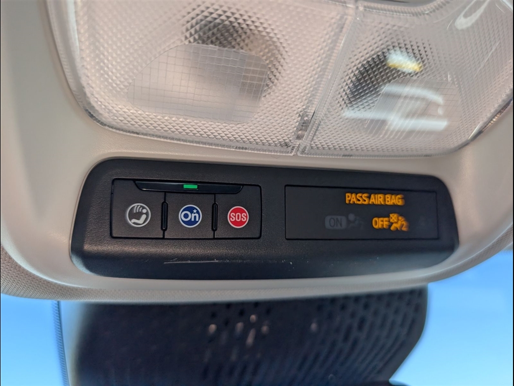 New 2027 Sterling Gray Metallic Chevrolet LT image 21