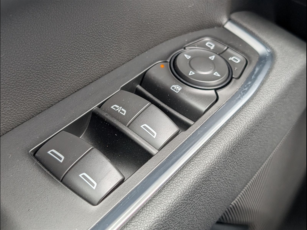 New 2026 Summit White Chevrolet LT image 21