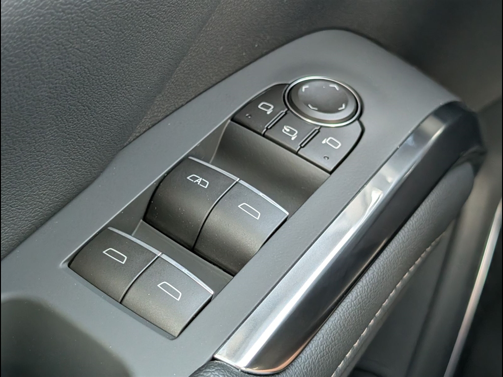 New 2026 Polar White Tricoat Chevrolet High Country image 21