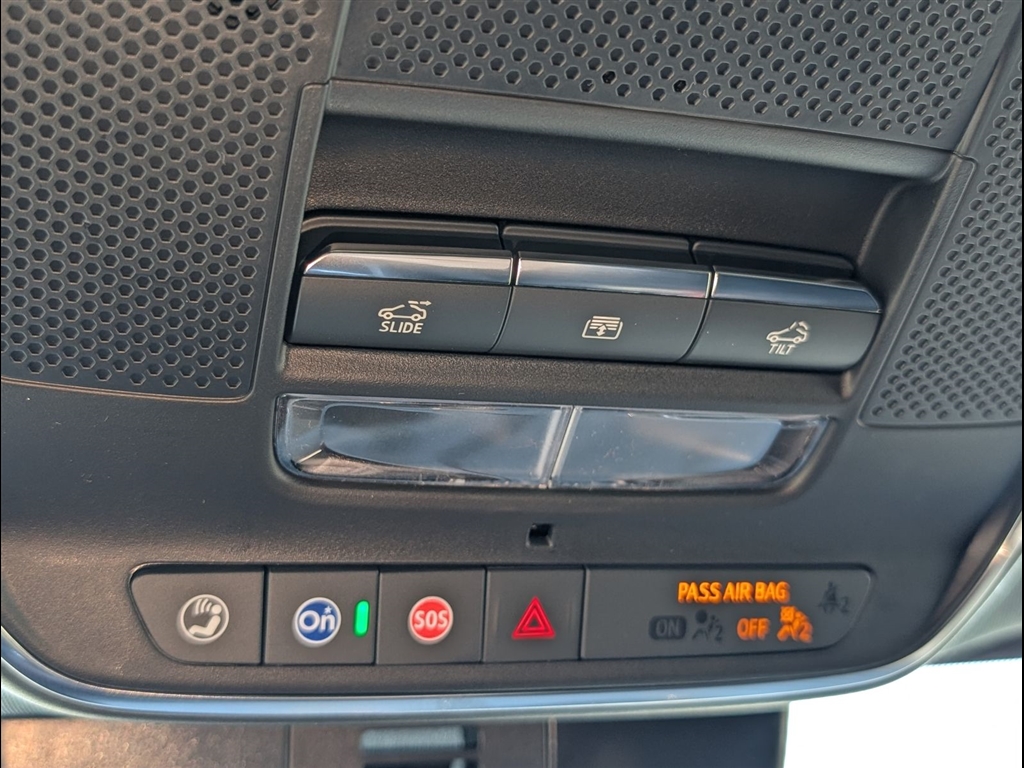 New 2026 Polar White Tricoat Chevrolet RS image 21