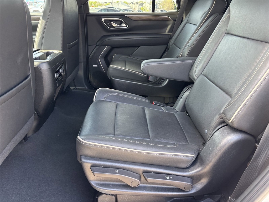 Used 2023 Summit White Chevrolet Premier image 21