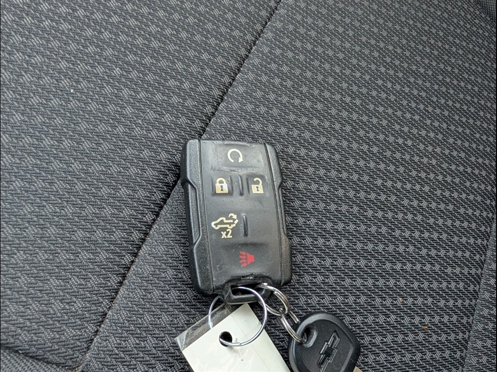 Used 2023 Summit White Chevrolet Custom image 21