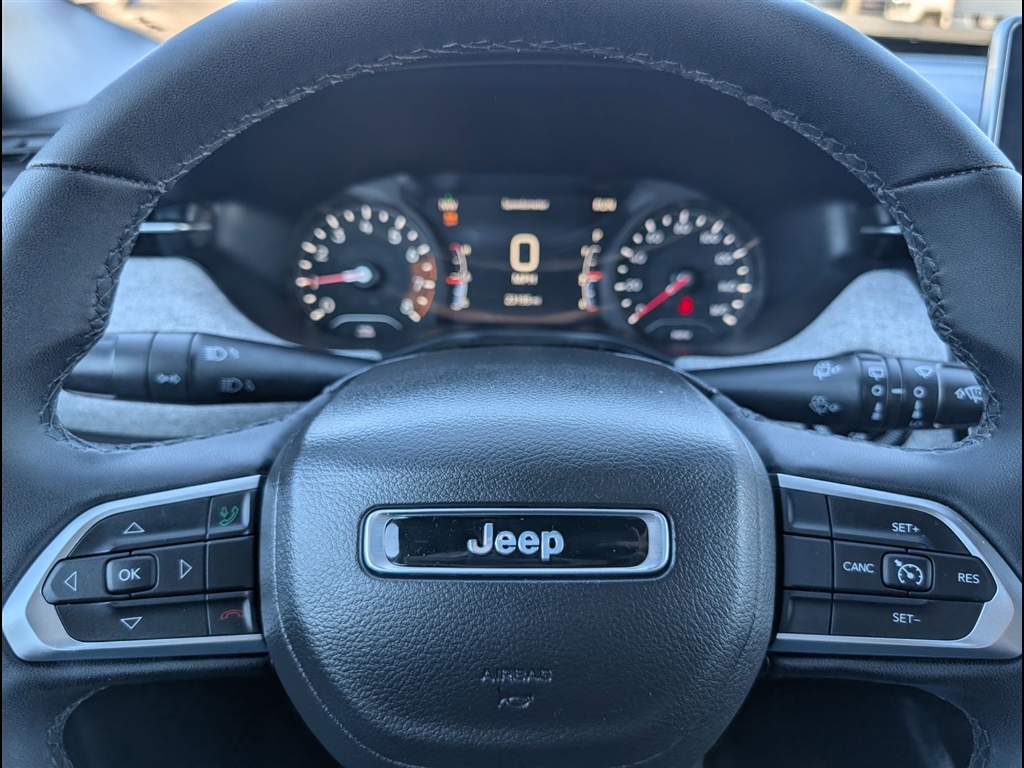 Used 2024 Bright White Clear Coat Jeep Latitude image 21