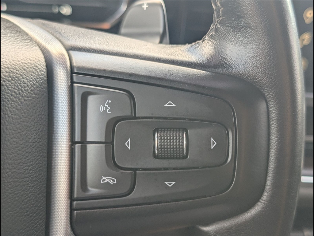 Used 2023 Sterling Metallic GMC SLT image 21