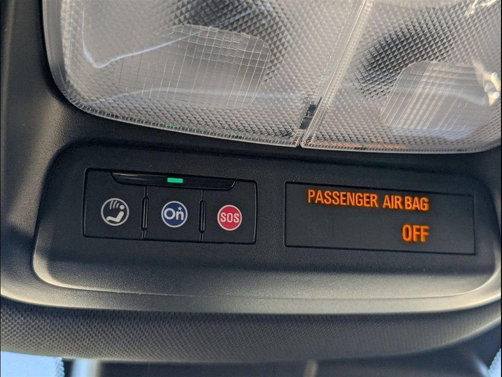 New 2026 Iridescent Pearl Tricoat Chevrolet ACTIV image 21