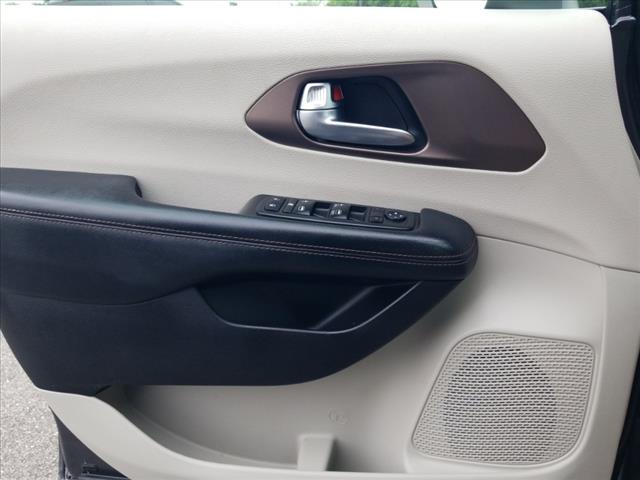 2019 Chrysler Pacifica Touring