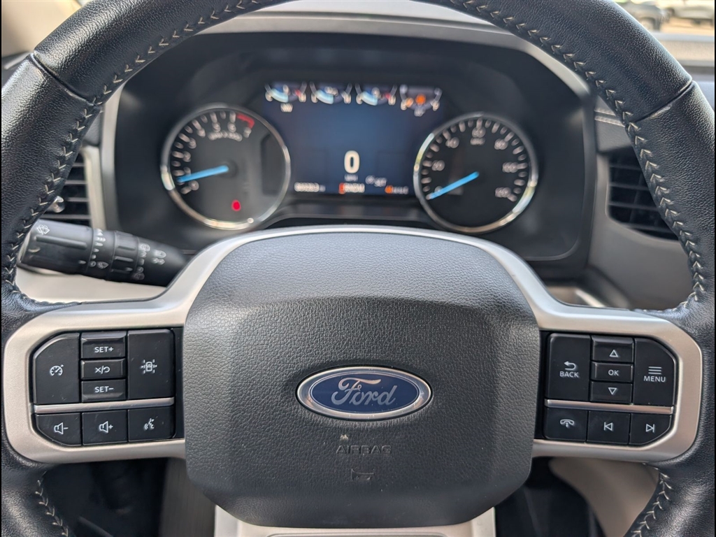 Used 2022 Oxford White Ford XLT image 22