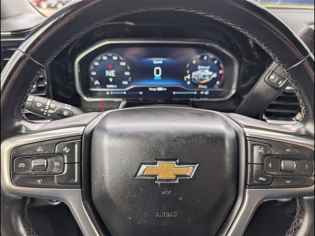 Used 2024 Summit White Chevrolet LT image 22