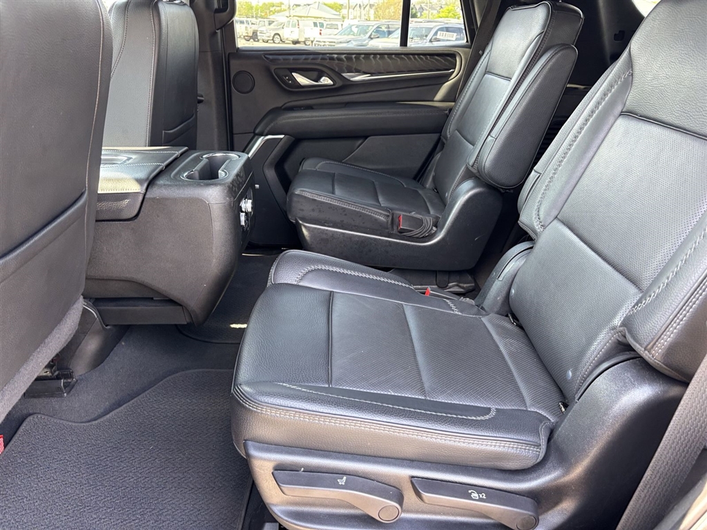 Used 2023 Midnight Blue Metallic GMC Denali image 22