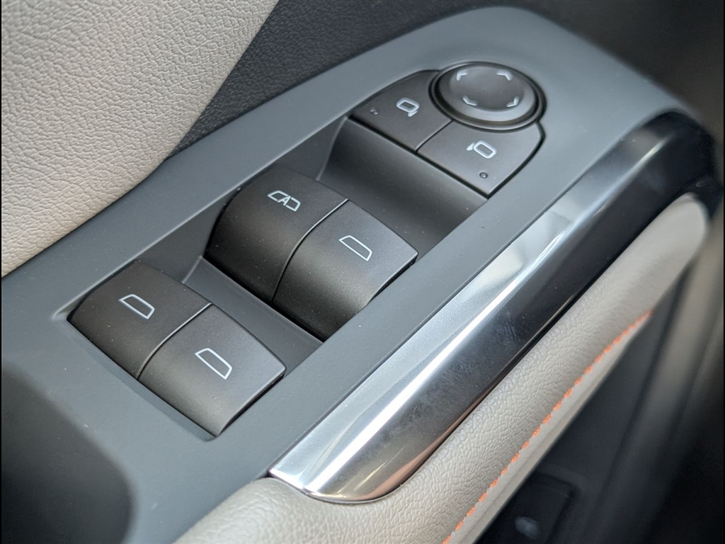 New 2026 Mosaic Black Metallic Chevrolet LT image 22