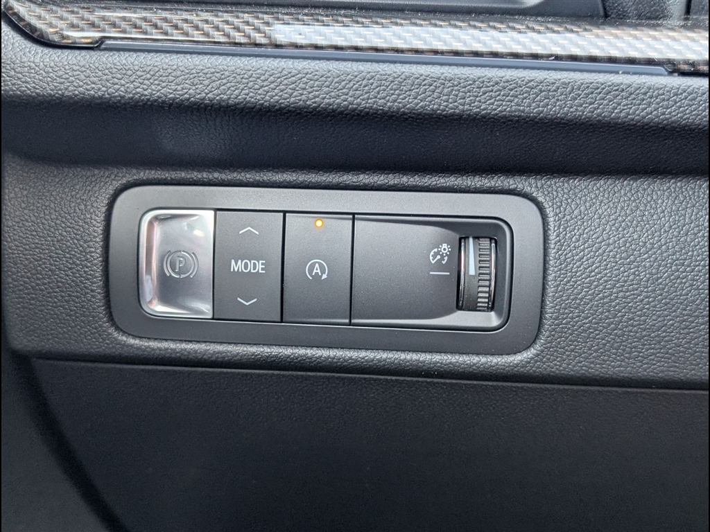 New 2026 Polar White Tricoat Chevrolet High Country image 22