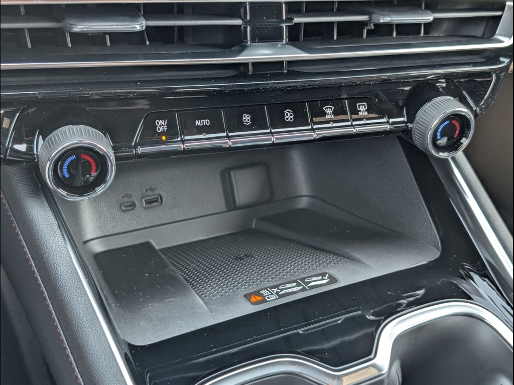 New 2026 Polar White Tricoat Chevrolet RS image 22