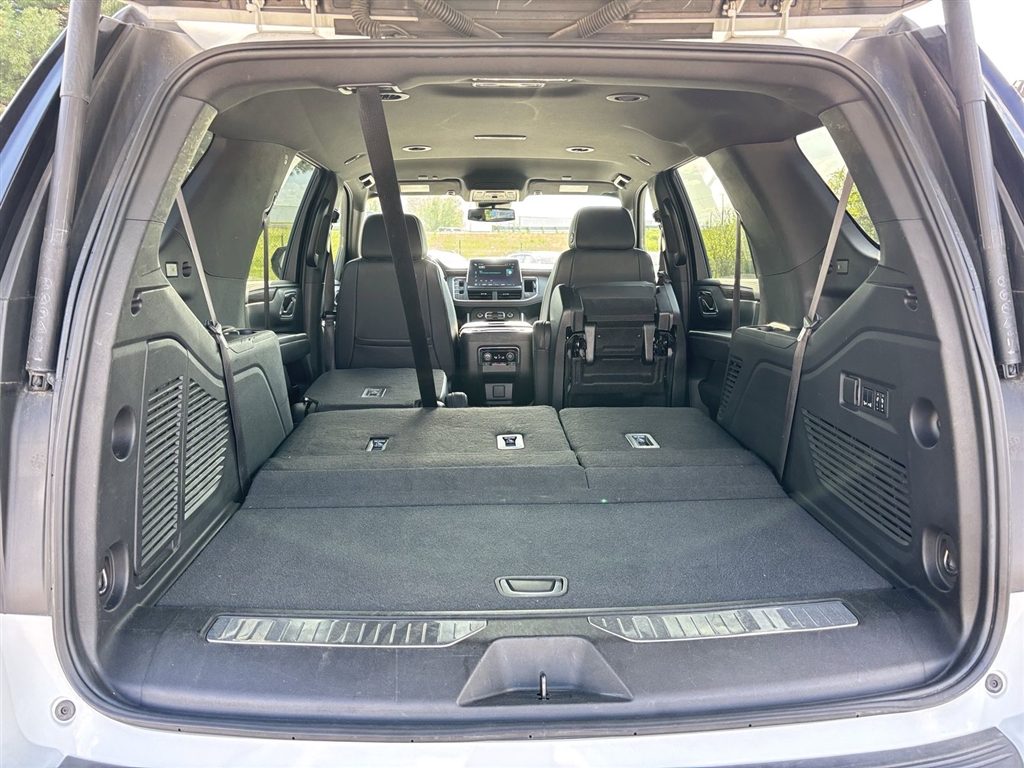 Used 2023 Summit White Chevrolet Premier image 22