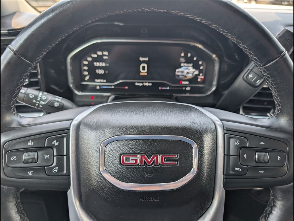 Used 2025 Summit White GMC SLT image 22