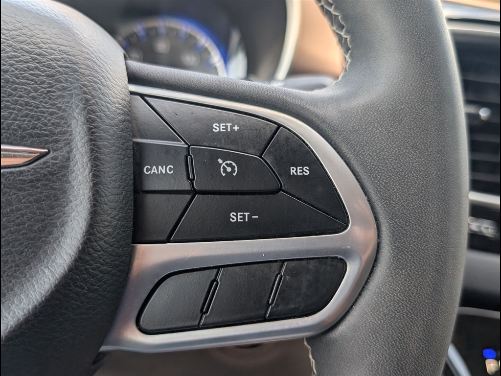 Used 2023 Bright White Clear Coat Chrysler LX image 22