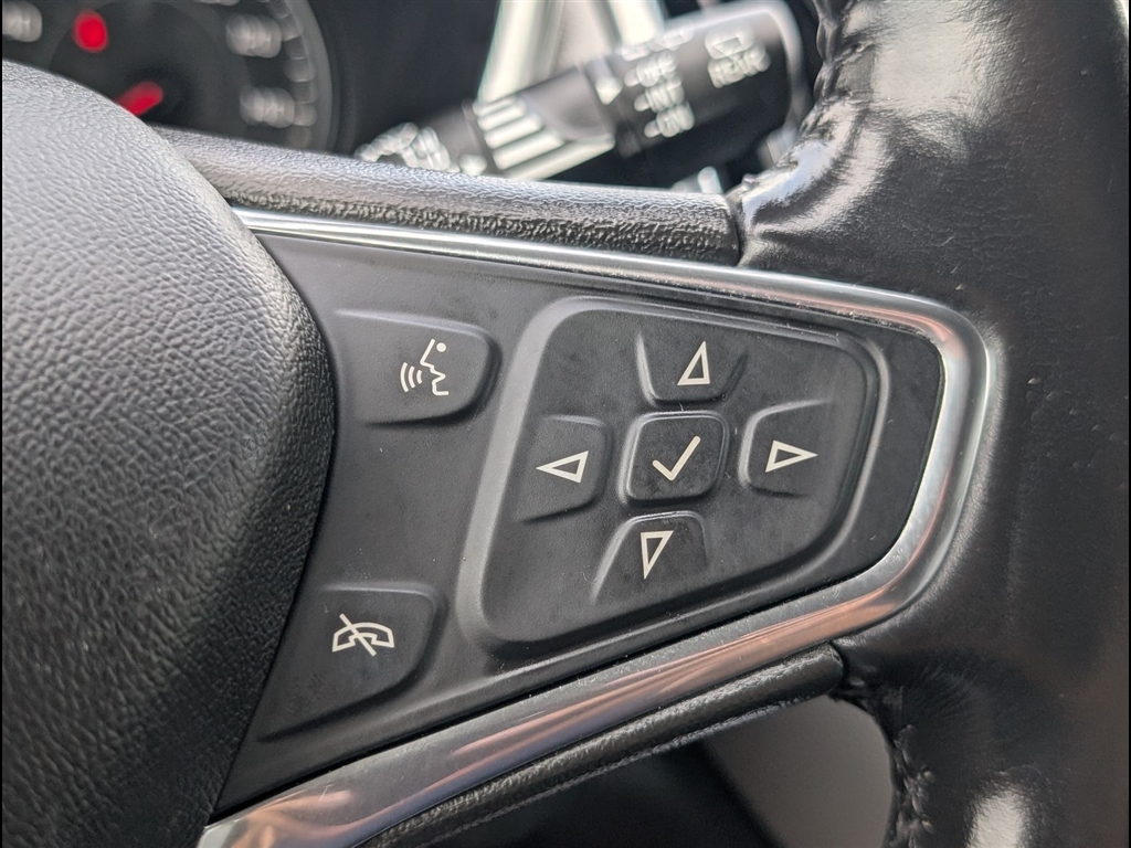 Used 2020 Silver Ice Metallic Chevrolet LT image 22