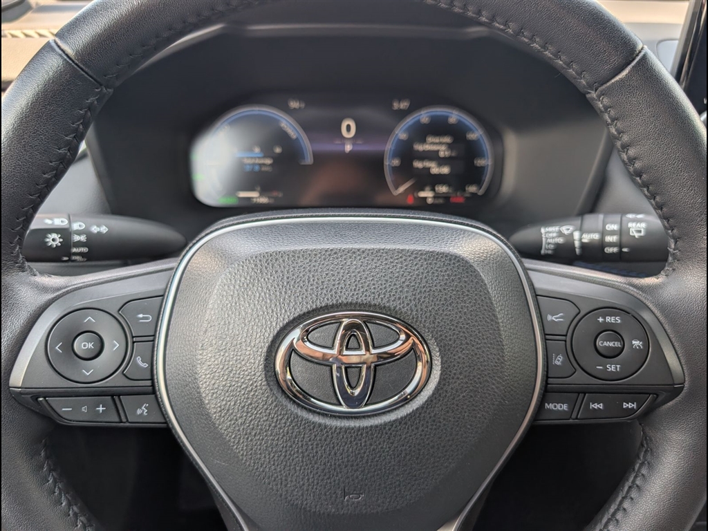 Used 2023 Magnetic Gray Metallic W/Midnight Black Metallic R Toyota XSE image 22