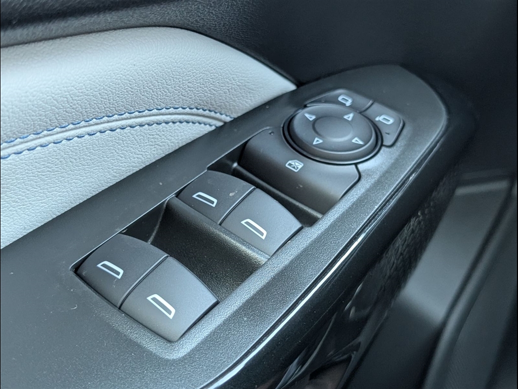 New 2026 Mosaic Black Metallic Chevrolet LT image 22