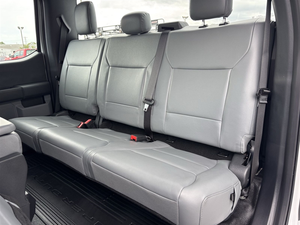Used 2024 Oxford White Ford XL image 23