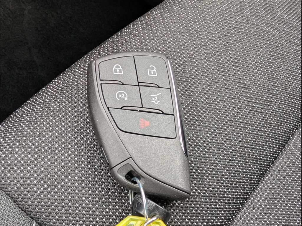 New 2026 Summit White Chevrolet LT image 23