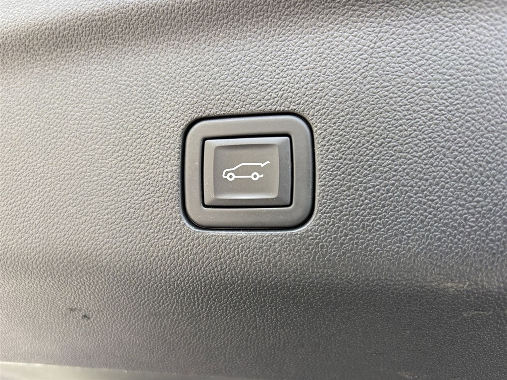 Used 2023 Summit White Chevrolet Premier image 23