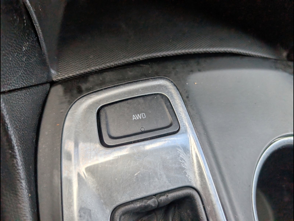 Used 2019 Summit White Chevrolet LT image 23