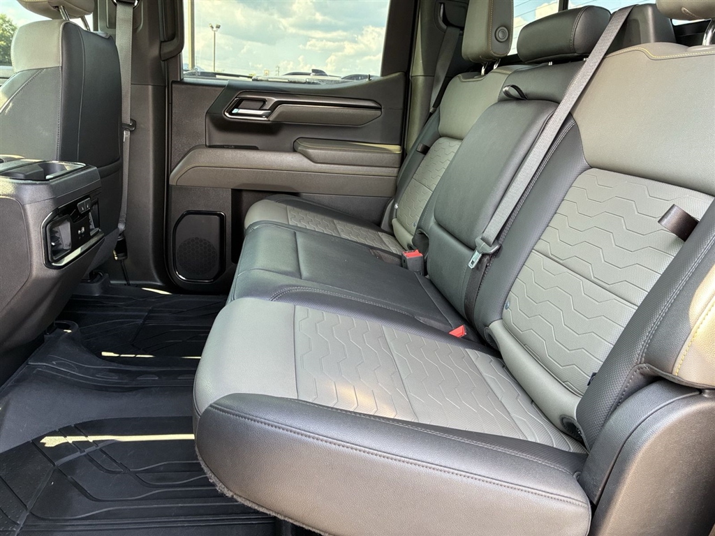 Used 2023 Black Chevrolet ZR2 image 23