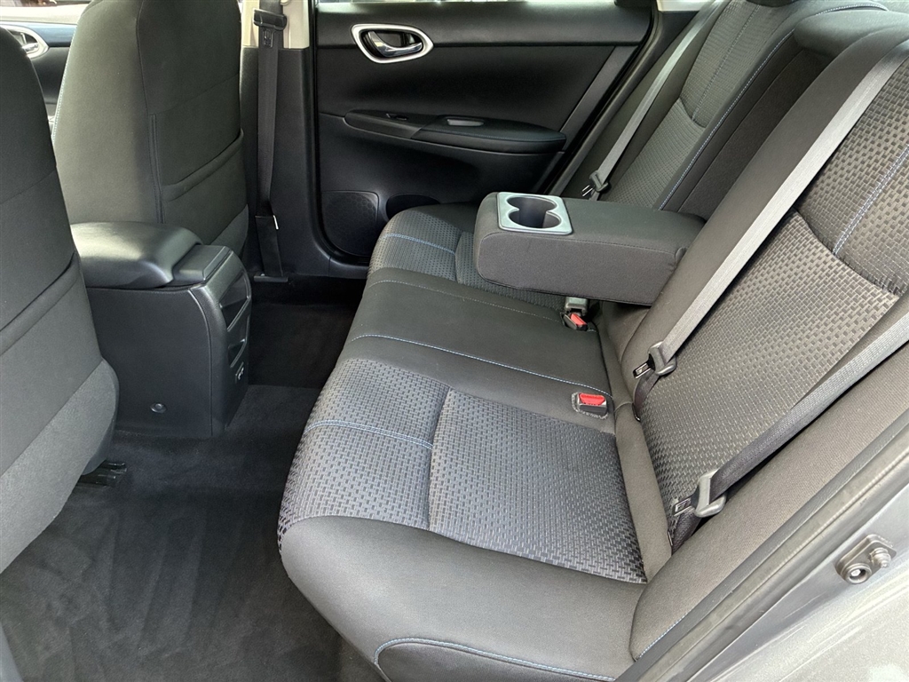 Used 2018 Gun Metallic Nissan SR image 23