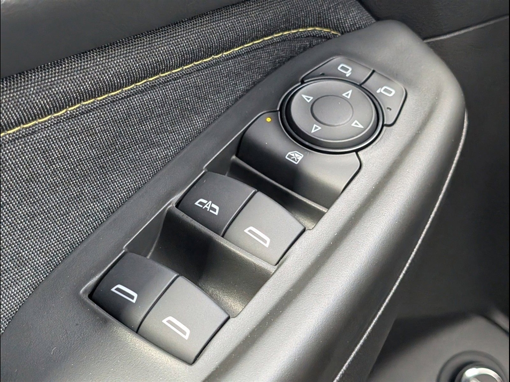 New 2026 Mosaic Black Metallic Chevrolet ACTIV image 23