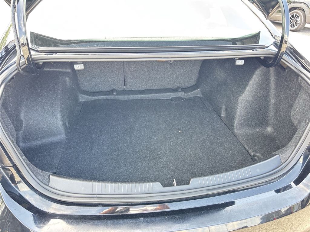 Used 2020 Mosaic Black Metallic Chevrolet LT image 24