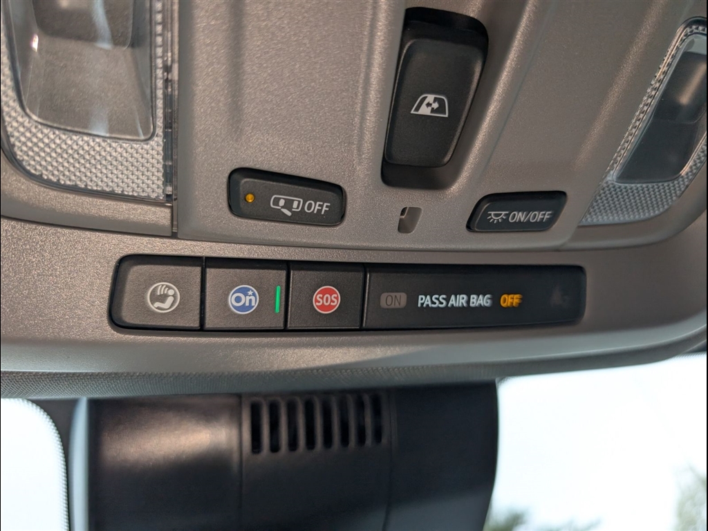 New 2026 Summit White Chevrolet LT image 24