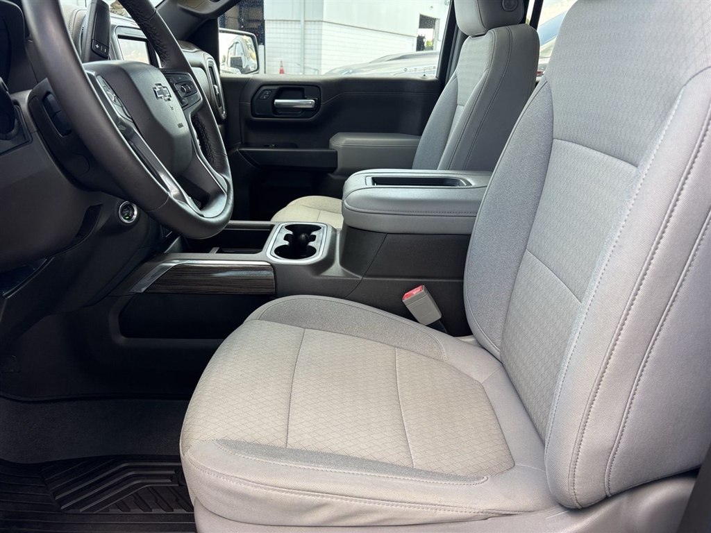 Used 2022 Summit White Chevrolet RST image 24
