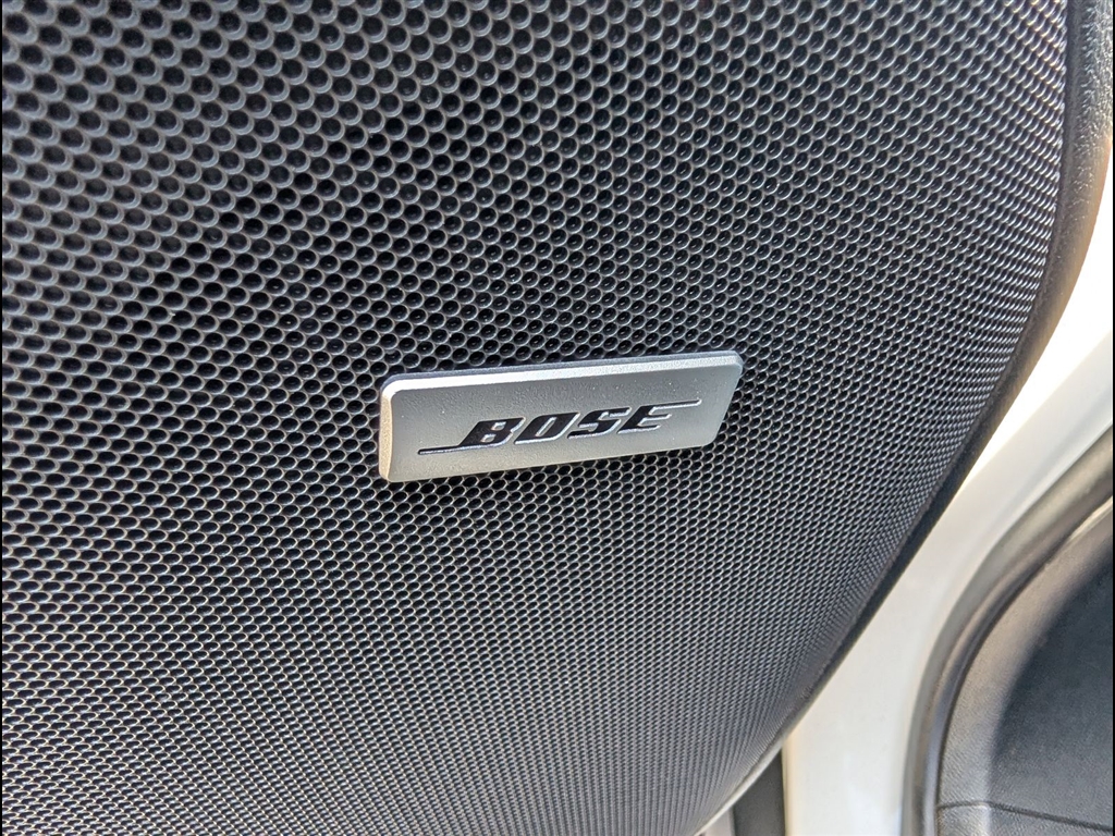 Used 2024 Summit White Chevrolet LT image 24