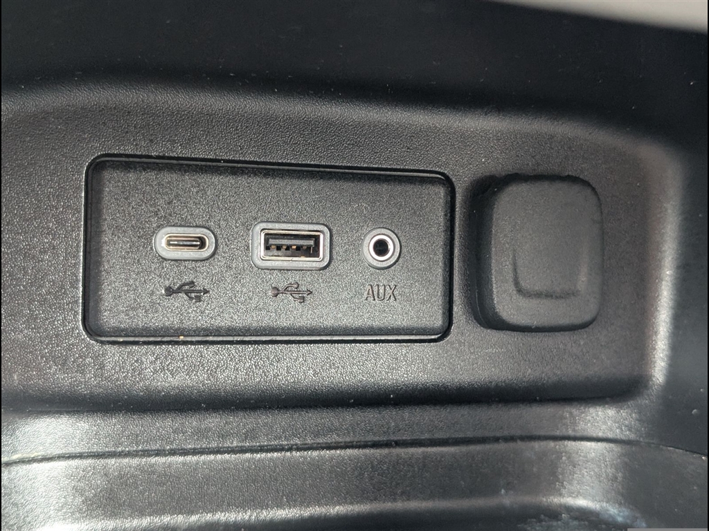 Used 2020 Silver Ice Metallic Chevrolet LT image 24